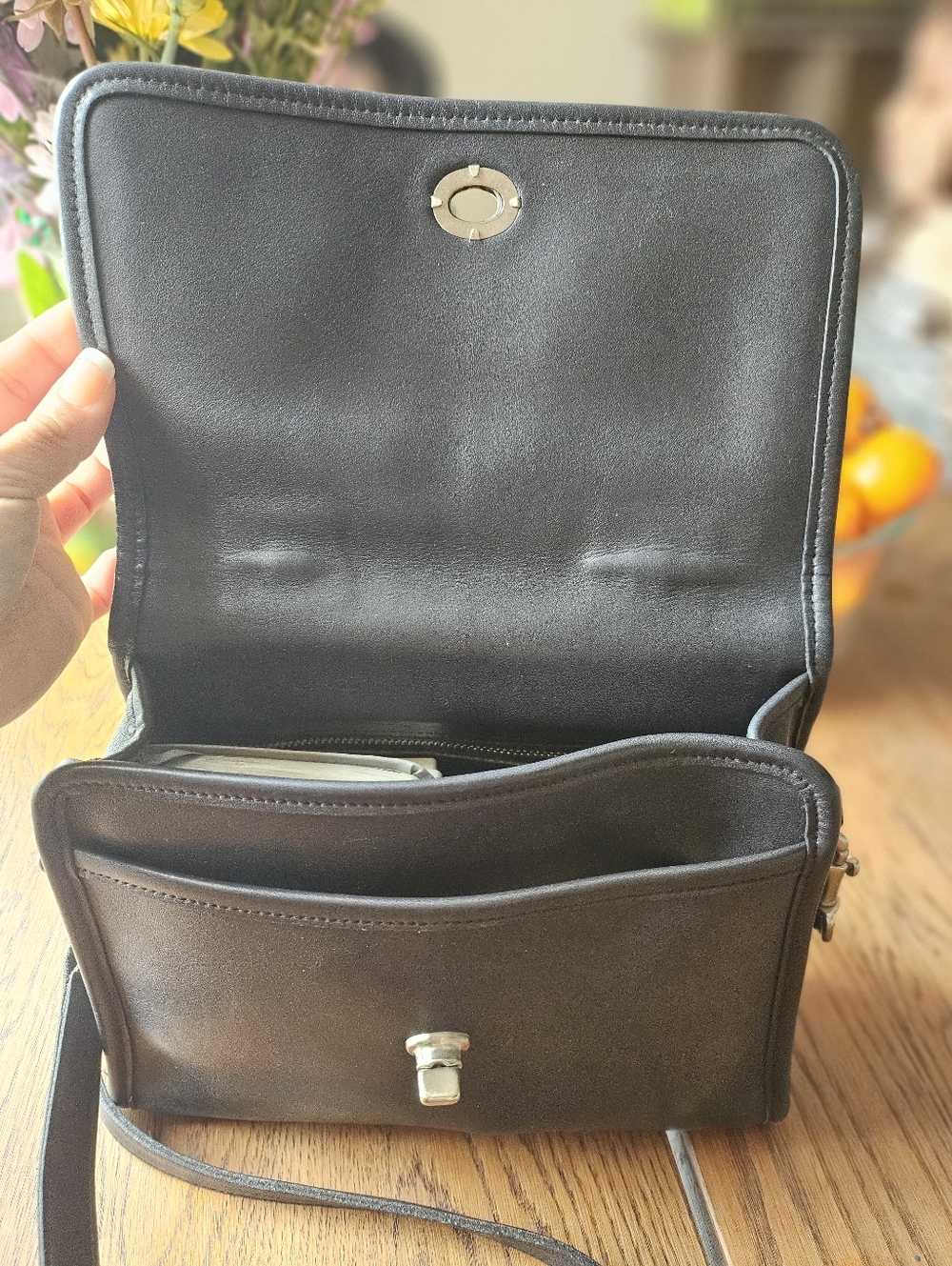 Coach Vintage Court Bag In Black - Picture 7 of 9